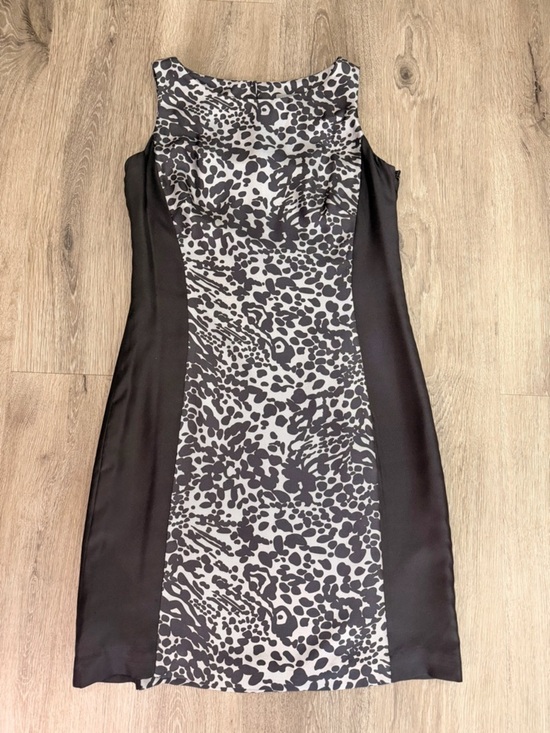Ann Taylor Dresses & Skirts - Ann Taylor Black and White Animal Print Sheath Dress